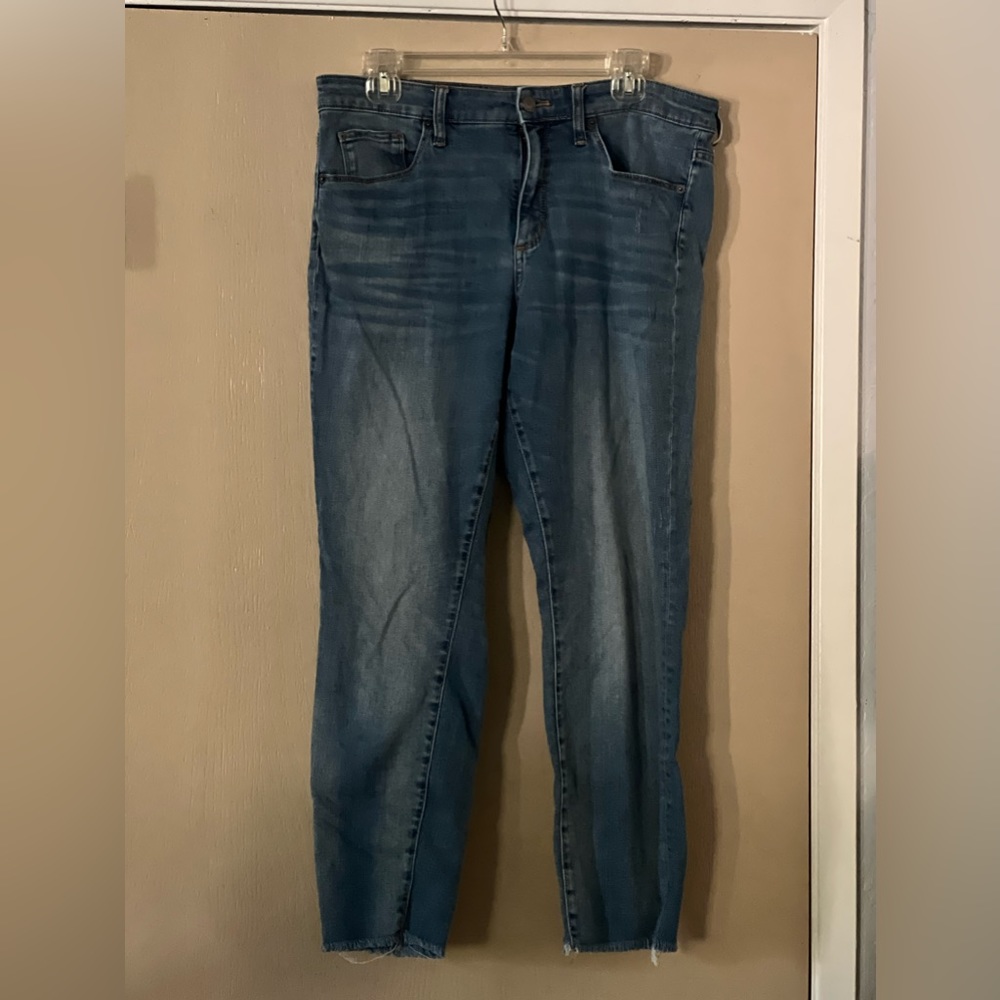 Straight leg blue Jean
